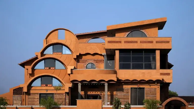 The Architecture of Permanence: Navigating Facade Design and Building Envelopes