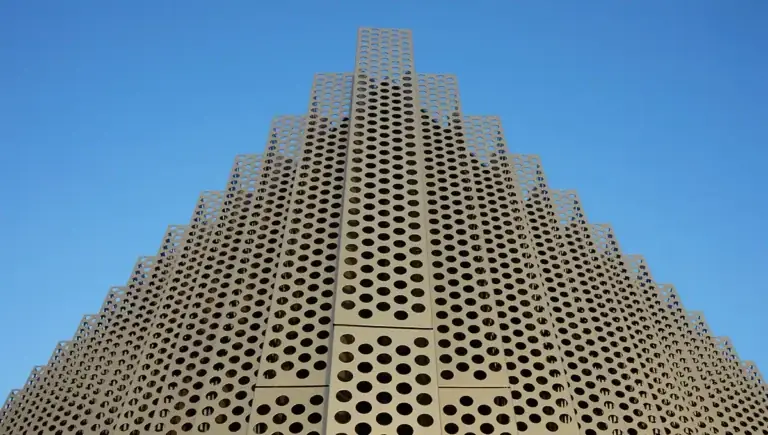 The Architectural Envelope: Engineering Excellence in Metallic Facade Systems