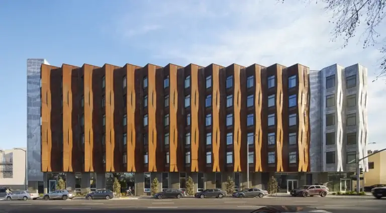 The Adaptive Skin: Re-engineering the Urban Envelope
